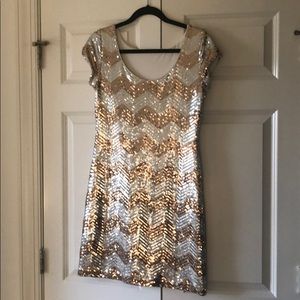 WHITE HOUSE BLACK MARKET PARTY DRESS XS
